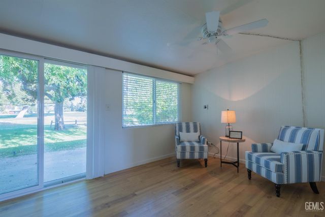 504 Cherry Hills Drive, Bakersfield, CA 93309