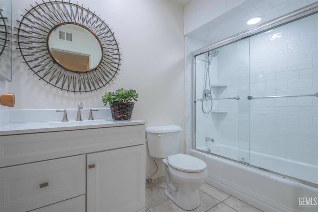 504 Cherry Hills Drive, Bakersfield, CA 93309