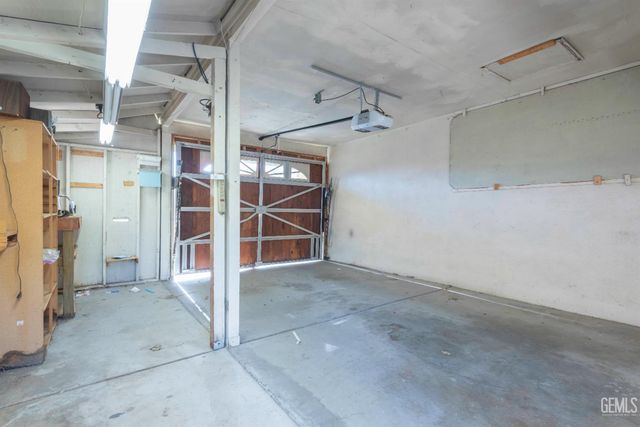 504 Cherry Hills Drive, Bakersfield, CA 93309