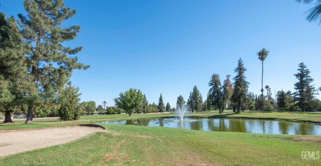 504 Cherry Hills Drive, Bakersfield, CA 93309