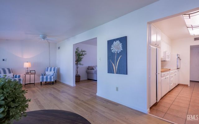 504 Cherry Hills Drive, Bakersfield, CA 93309