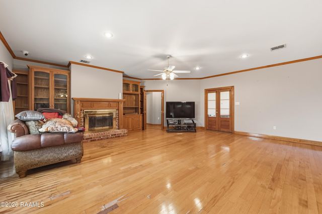 1554 Declouet Highway, Breaux Bridge, LA 70517