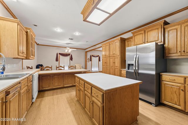 1554 Declouet Highway, Breaux Bridge, LA 70517