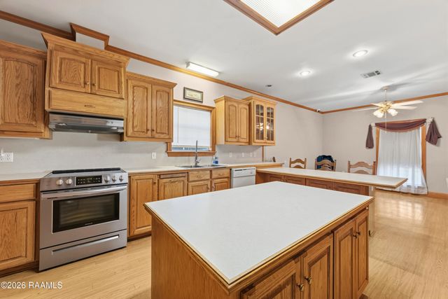 1554 Declouet Highway, Breaux Bridge, LA 70517