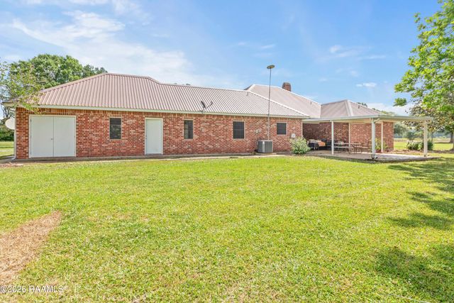 1554 Declouet Highway, Breaux Bridge, LA 70517