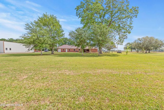1554 Declouet Highway, Breaux Bridge, LA 70517