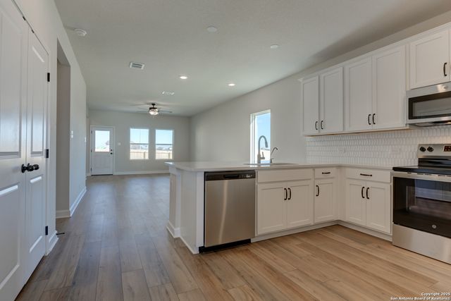12845 Hills Plains Dr., Schertz, TX 78108