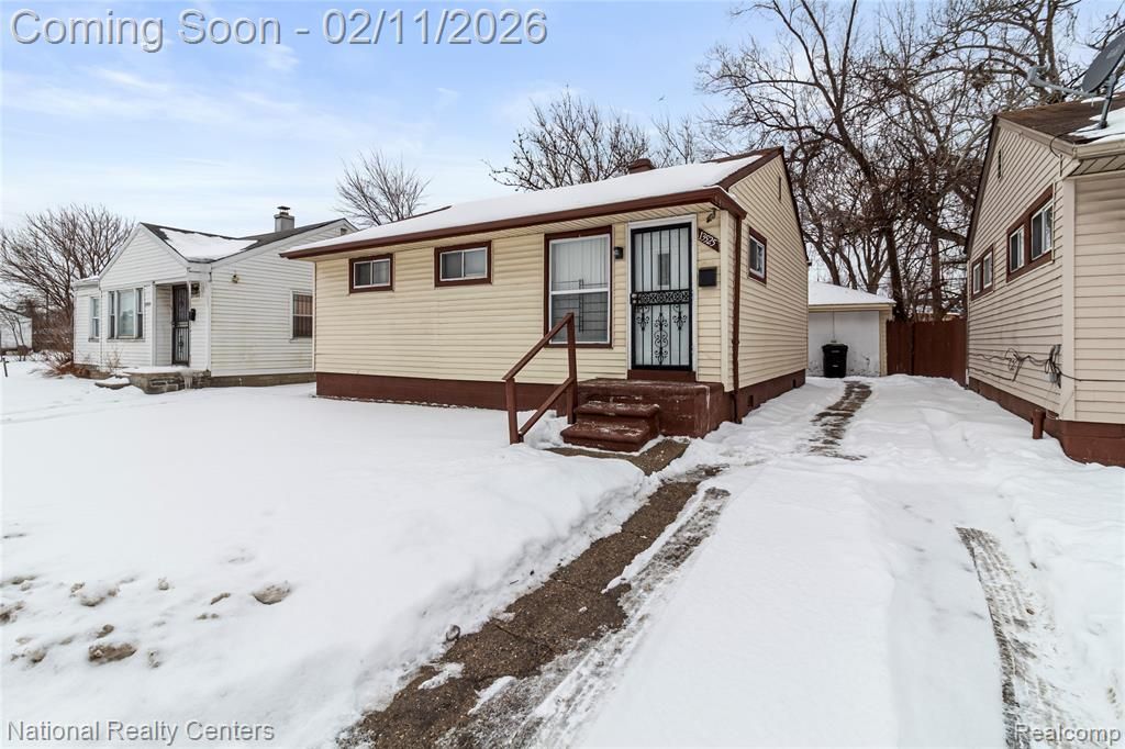 13525 Evergreen Road, Detroit, MI 48223