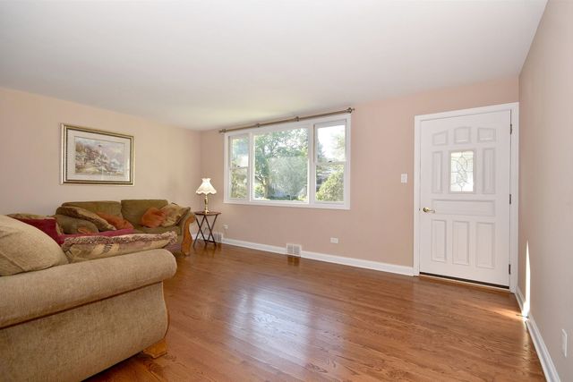 171 E Hale Street, Elmhurst, IL 60126