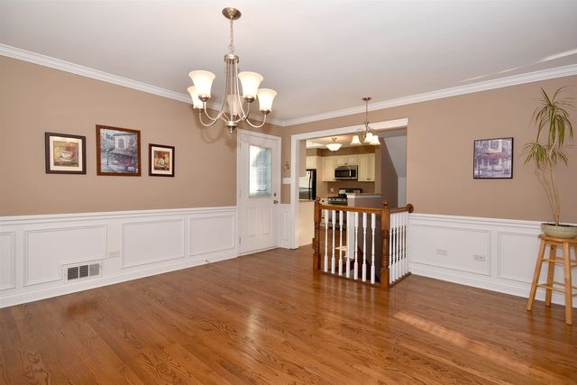 171 E Hale Street, Elmhurst, IL 60126