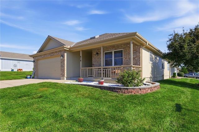 616 Twilight Drive, Raymore, MO 64012