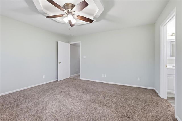 616 Twilight Drive, Raymore, MO 64012