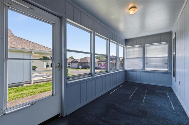 616 Twilight Drive, Raymore, MO 64012