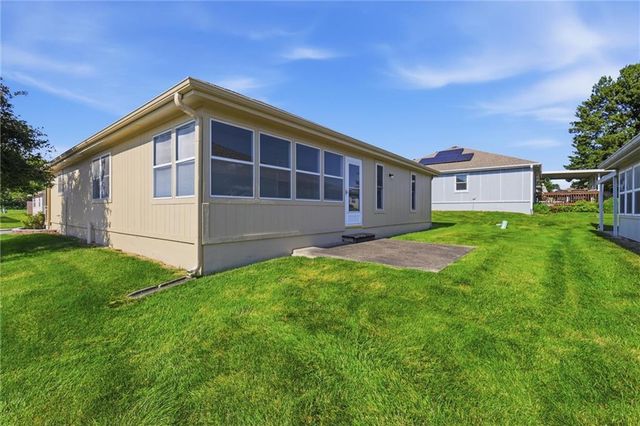 616 Twilight Drive, Raymore, MO 64012