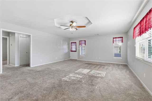 616 Twilight Drive, Raymore, MO 64012