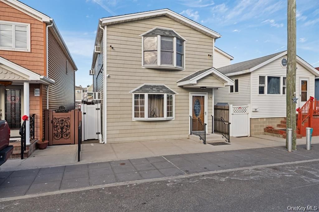 19 W 13th Road, Broad Channel, NY 11693 — exterior