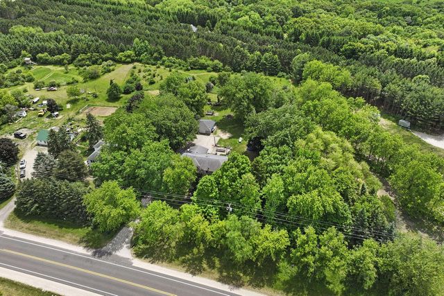 W8139 County Road A, Delavan, WI 53115