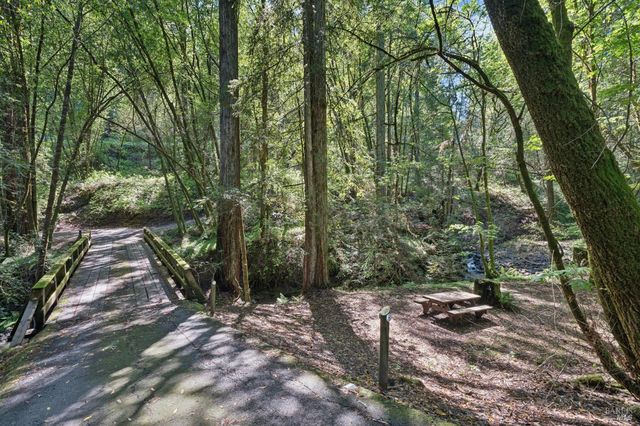 11910 Graton Rd, Sebastopol, CA 95472