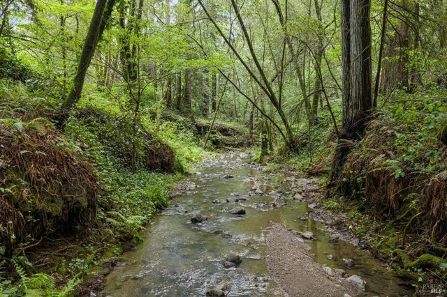 11910 Graton Rd, Sebastopol, CA 95472