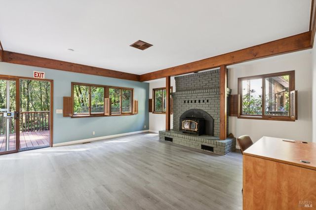 11910 Graton Rd, Sebastopol, CA 95472