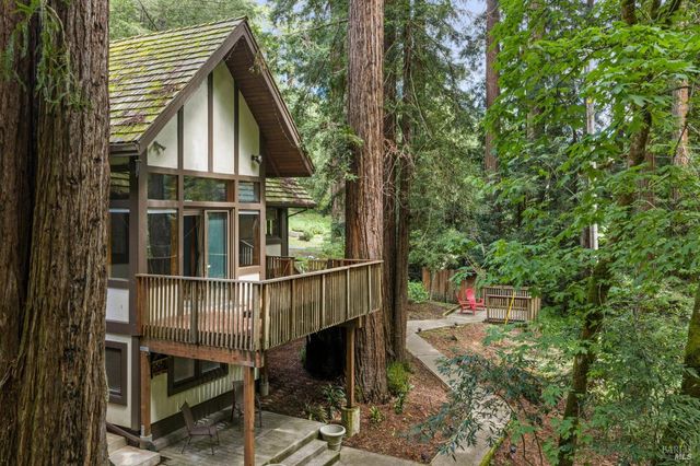 11910 Graton Rd, Sebastopol, CA 95472