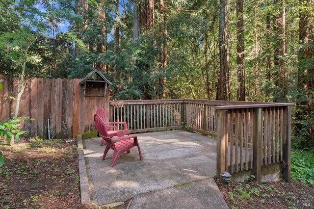 11910 Graton Rd, Sebastopol, CA 95472