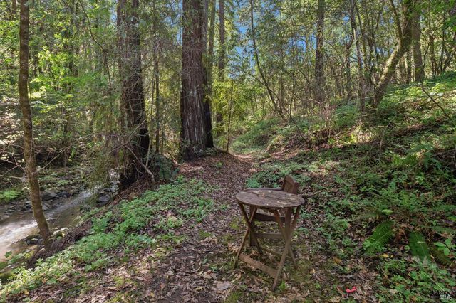 11910 Graton Rd, Sebastopol, CA 95472