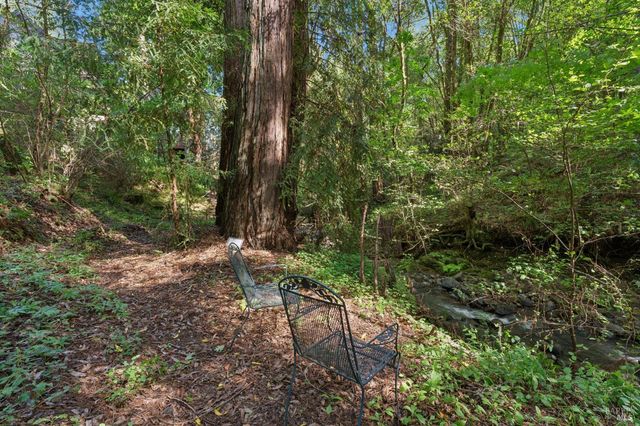 11910 Graton Rd, Sebastopol, CA 95472