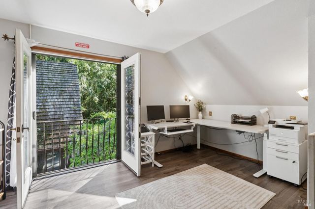 11910 Graton Rd, Sebastopol, CA 95472