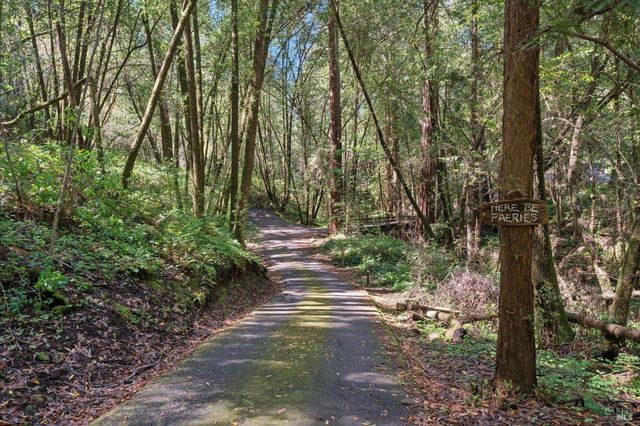 11910 Graton Rd, Sebastopol, CA 95472