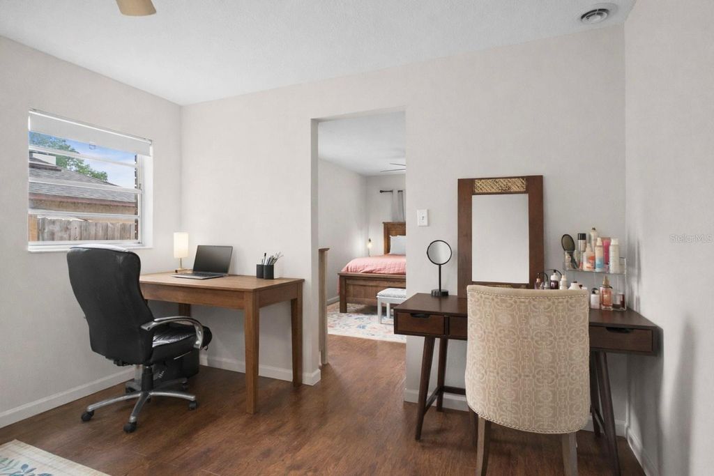 Image 11 of property listing at 3177 DAWLEY AVENUE, Orlando, FL 32806