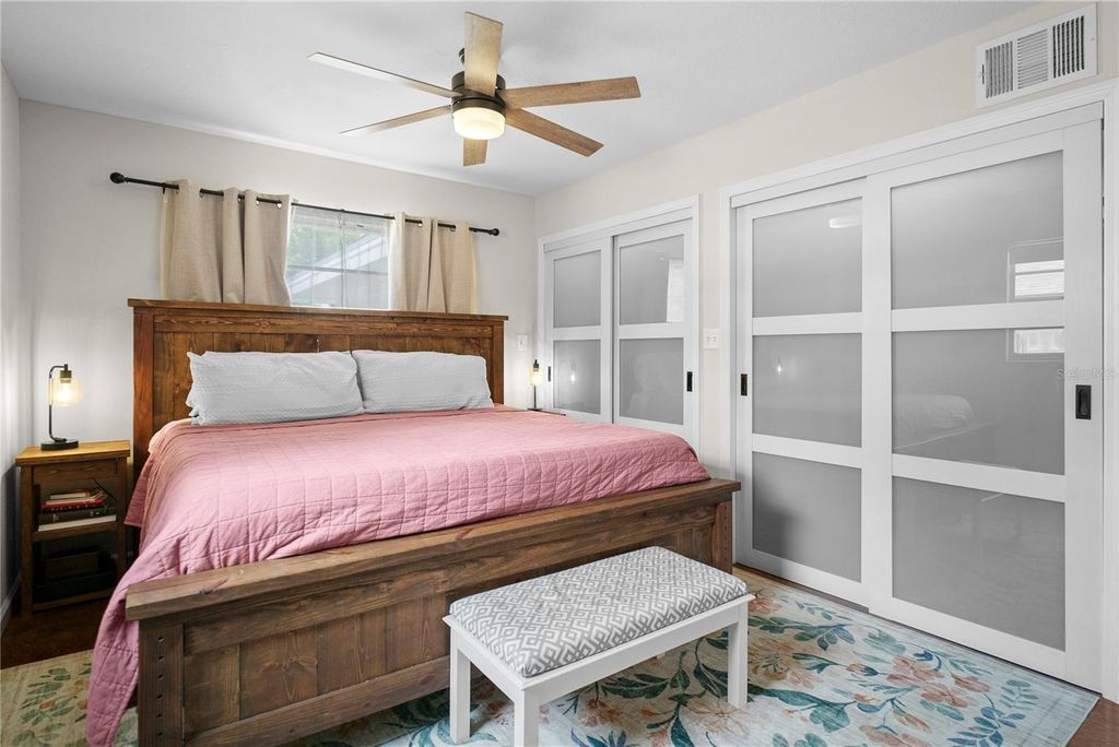 Image 12 of property listing at 3177 DAWLEY AVENUE, Orlando, FL 32806