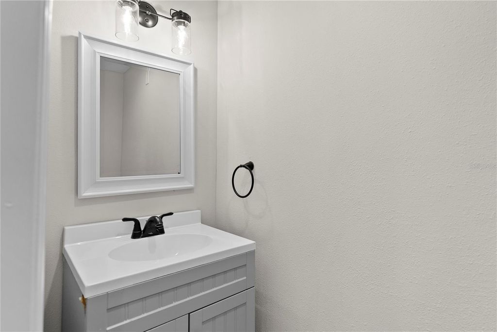 Image 18 of property listing at 3177 DAWLEY AVENUE, Orlando, FL 32806