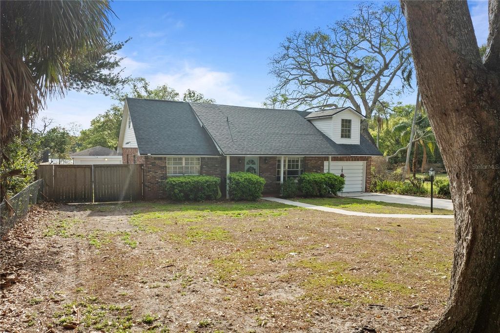 Image 3 of property listing at 3177 DAWLEY AVENUE, Orlando, FL 32806