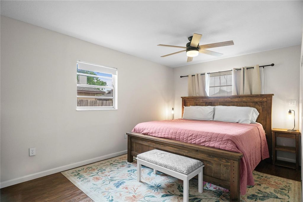 Image 9 of property listing at 3177 DAWLEY AVENUE, Orlando, FL 32806