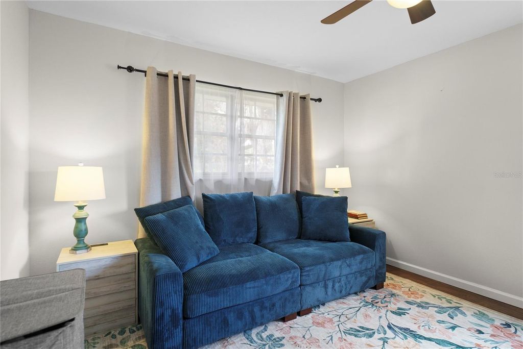 Image 10 of property listing at 3177 DAWLEY AVENUE, Orlando, FL 32806