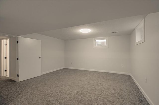 7332 Parallel Parkway, Kansas City, KS 66112