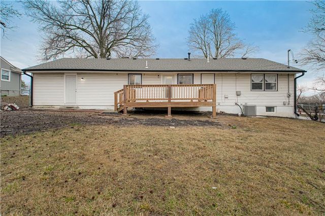 7332 Parallel Parkway, Kansas City, KS 66112