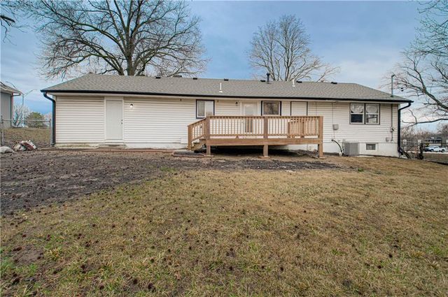 7332 Parallel Parkway, Kansas City, KS 66112