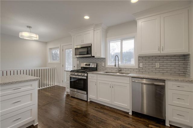 7332 Parallel Parkway, Kansas City, KS 66112