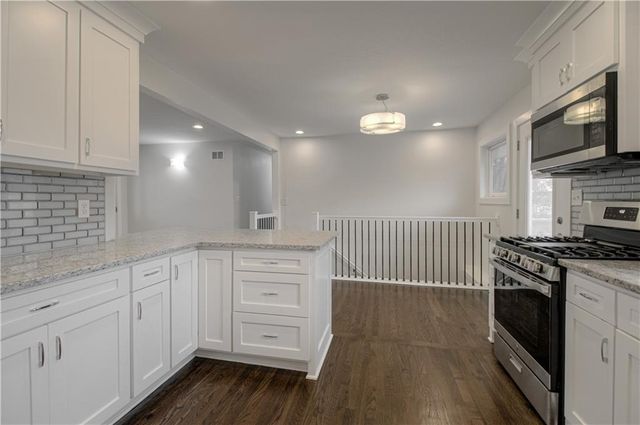 7332 Parallel Parkway, Kansas City, KS 66112