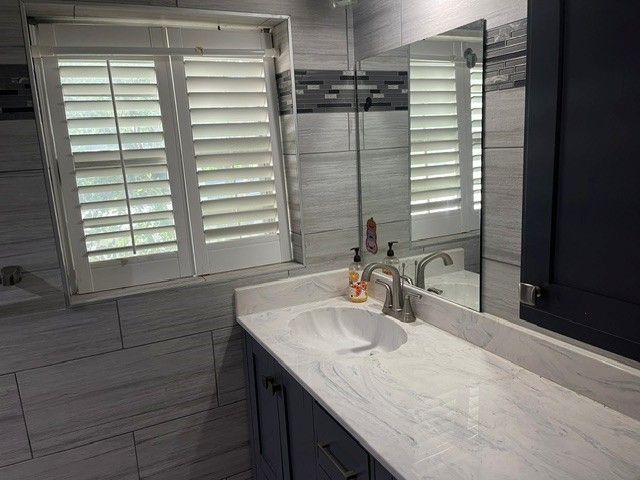 406 S Main Street, Euless, TX 76040