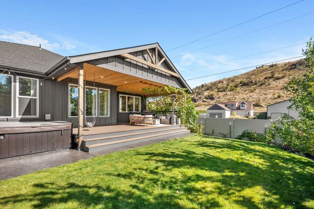20222 E 10 Ct, Spokane Valley, WA 99016