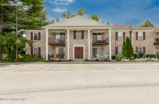 506 Logsdon Ct, Douglass Hills, KY 40243