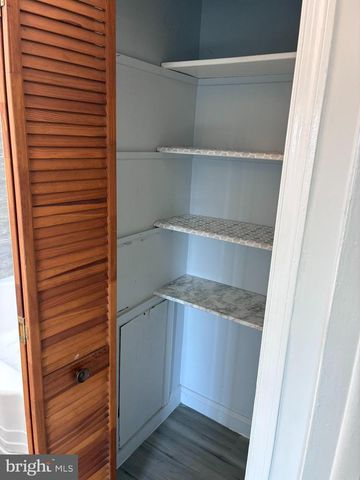 4218 EDGEHILL AVE, Baltimore, MD 21211