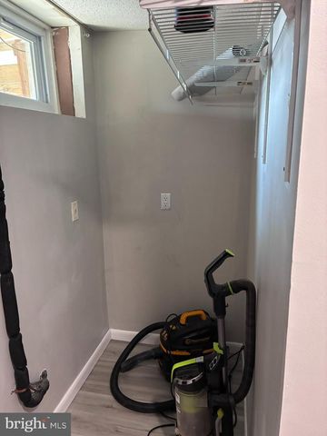 4218 EDGEHILL AVE, Baltimore, MD 21211