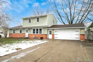 8252 Lamplight Drive, Georgetown Twp, MI 49428