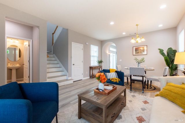 1018 Freedom Dr, Suisun City, CA 94585