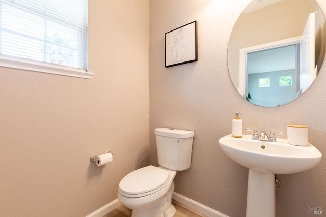 1018 Freedom Dr, Suisun City, CA 94585