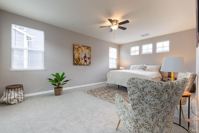 1018 Freedom Dr, Suisun City, CA 94585